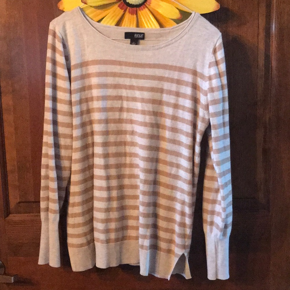 Long sleeve sweater